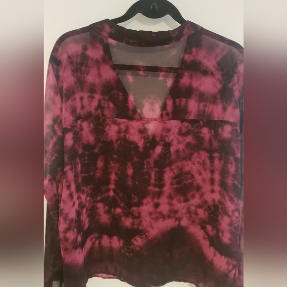 Sheer Animal Print Blouse - Picture 3 of 3